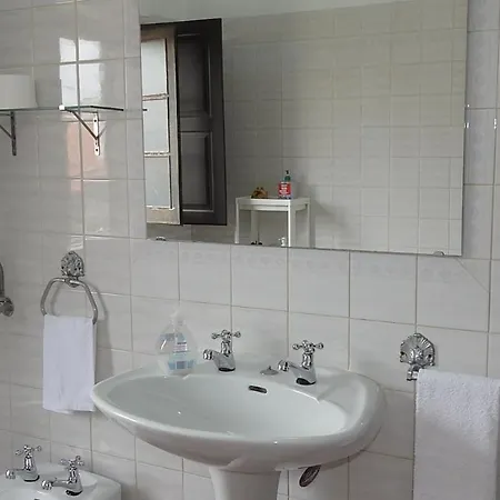 Do Senhor Da Pedra 게스트하우스